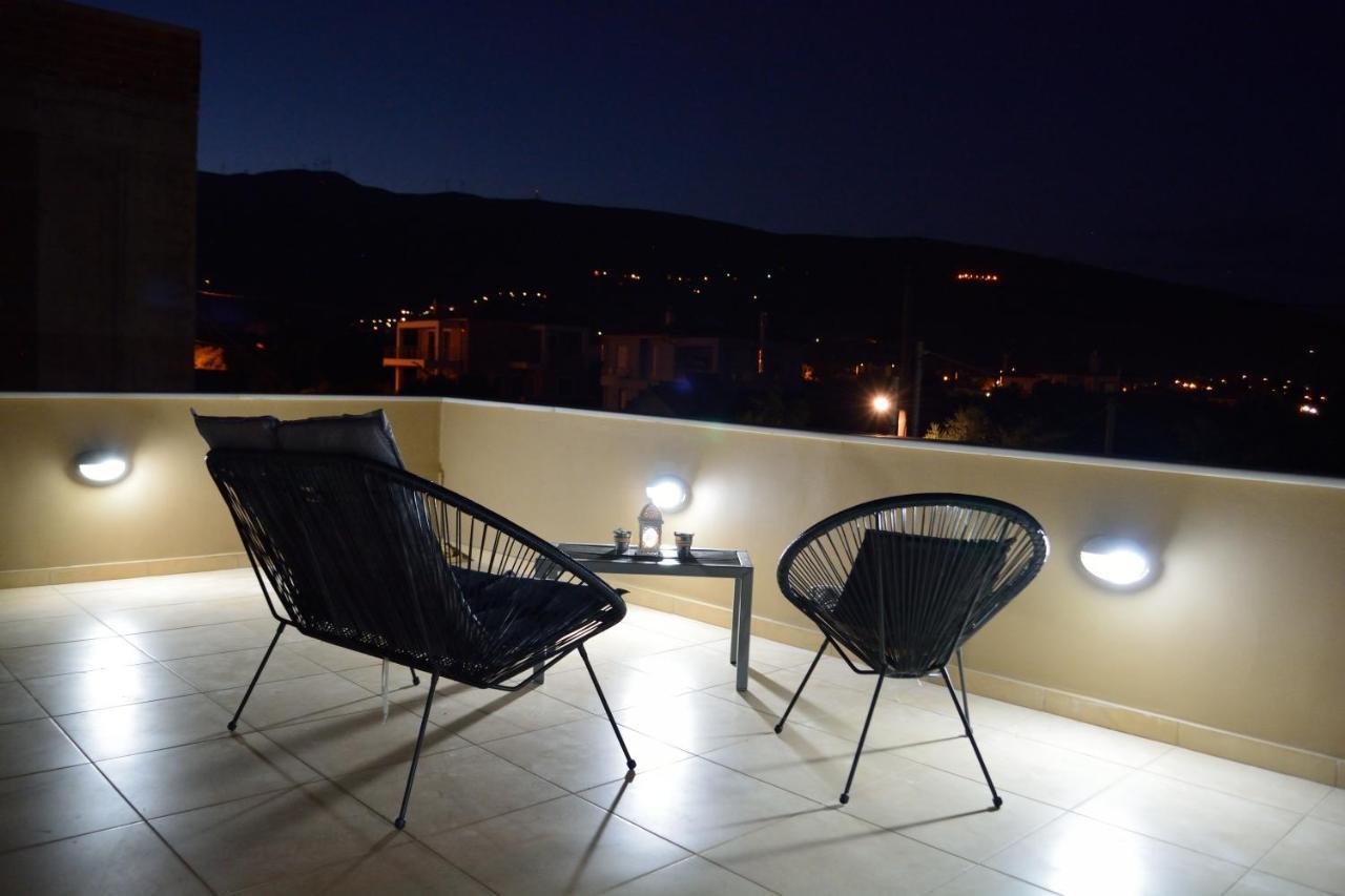 Fou'S Luxury Apartment Nafpaktos Exterior foto