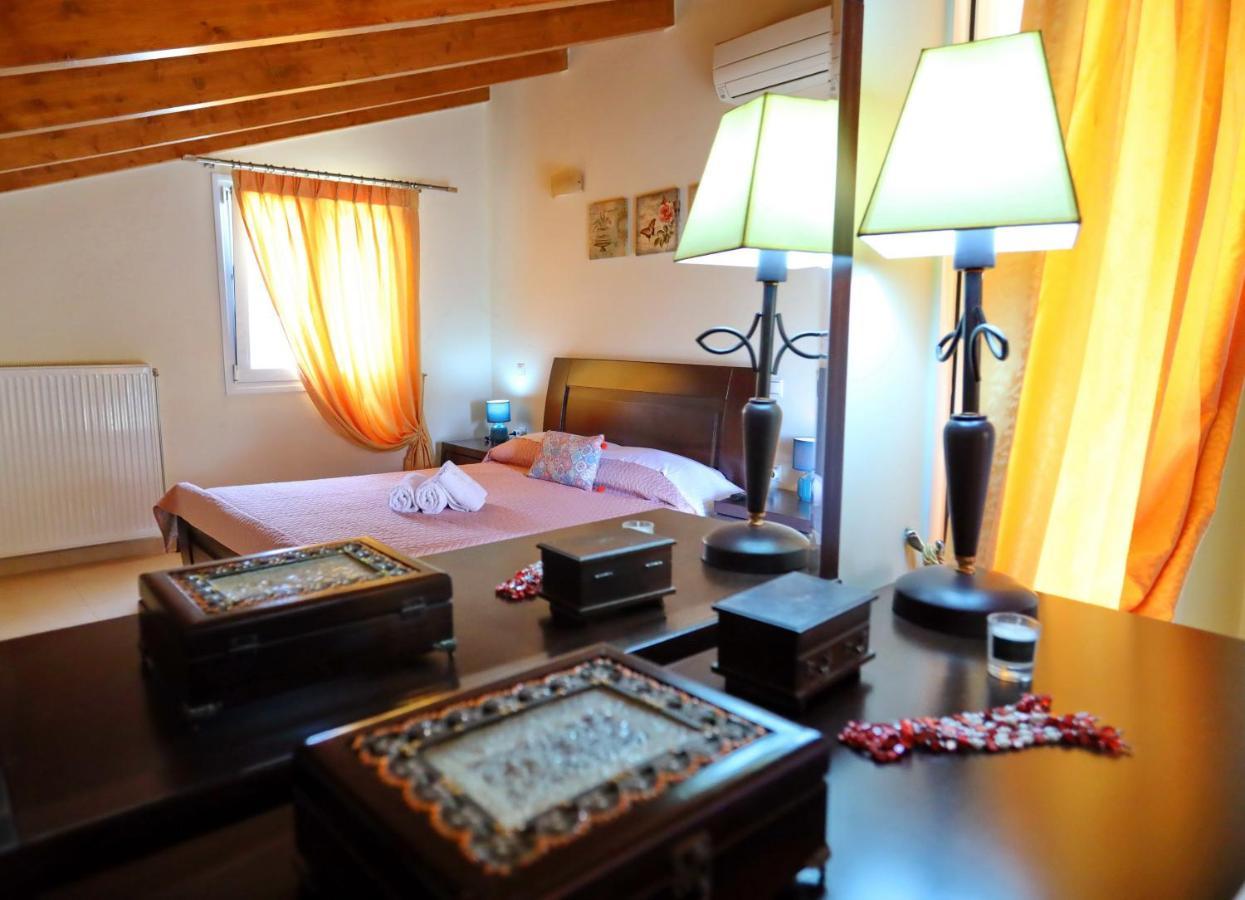 Fou'S Luxury Apartment Nafpaktos Exterior foto
